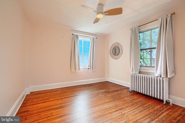 3005 DUNLEER RD, Dundalk, MD 21222