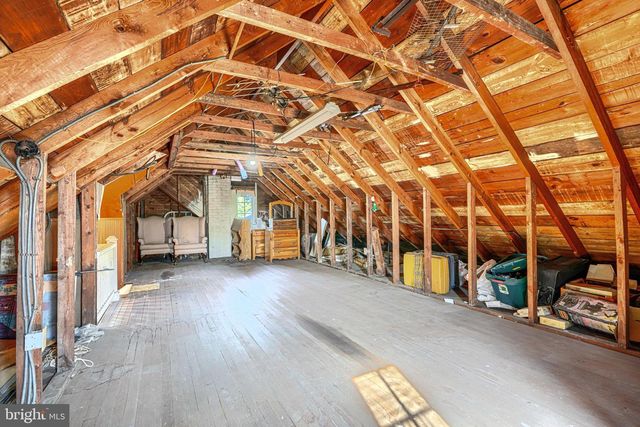 3005 DUNLEER RD, Dundalk, MD 21222