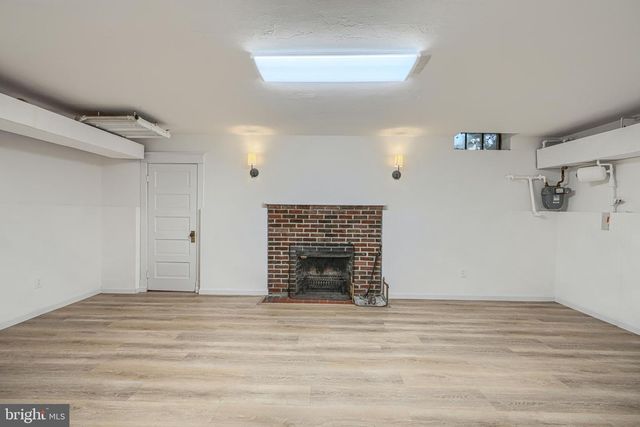 3005 DUNLEER RD, Dundalk, MD 21222