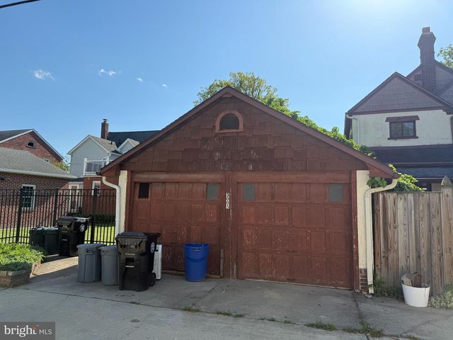 3005 DUNLEER RD, Dundalk, MD 21222