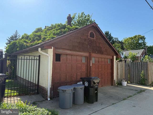 3005 DUNLEER RD, Dundalk, MD 21222