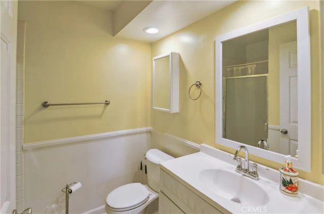 8710 Independence Avenue 301, Canoga Park, CA 91304