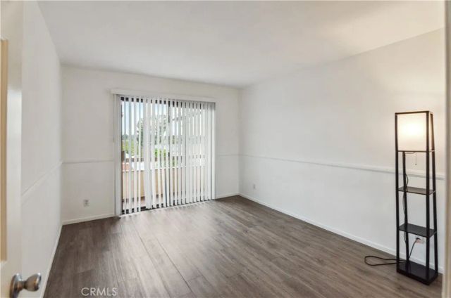 8710 Independence Avenue 301, Canoga Park, CA 91304