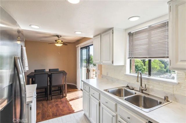 8710 Independence Avenue 301, Canoga Park, CA 91304