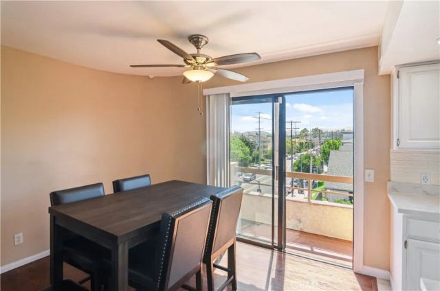 8710 Independence Avenue 301, Canoga Park, CA 91304