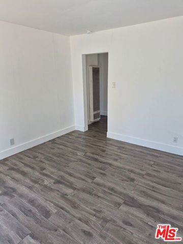 2230 S Ridgeley Drive, Los Angeles, CA 90016
