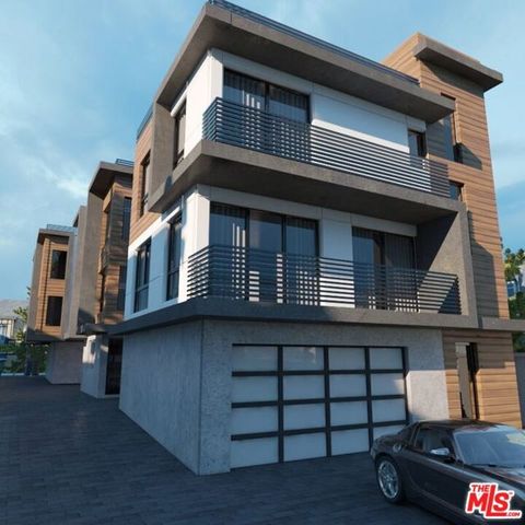 2230 S Ridgeley Drive, Los Angeles, CA 90016