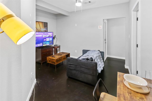 2824 Blodgett Street 4, Houston, TX 77004