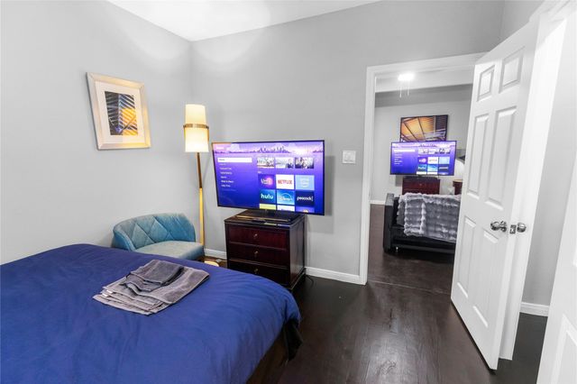 2824 Blodgett Street 4, Houston, TX 77004
