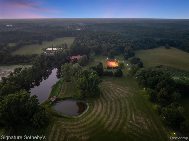 7255 E Baldwin Road, Grand Blanc, MI 48439