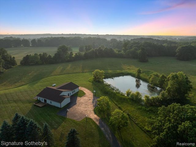 7255 E Baldwin Road, Grand Blanc, MI 48439