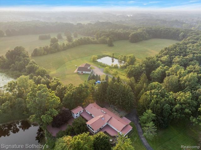 7255 E Baldwin Road, Grand Blanc, MI 48439