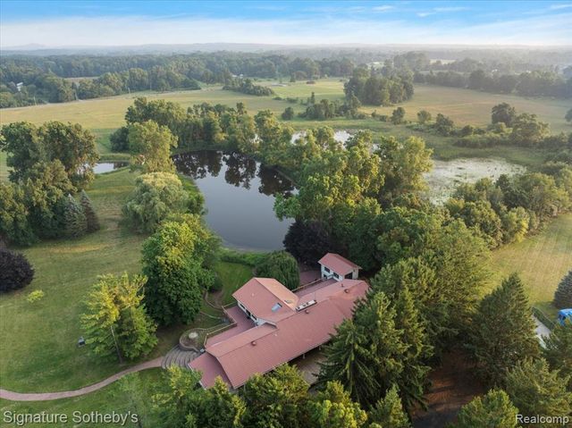 7255 E Baldwin Road, Grand Blanc, MI 48439