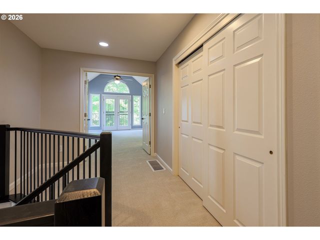 7632 Sw RUBY Ter, Portland, OR 97219