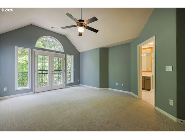 7632 Sw RUBY Ter, Portland, OR 97219