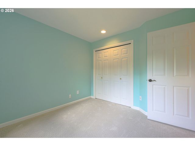 7632 Sw RUBY Ter, Portland, OR 97219