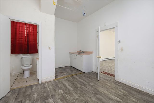 559 Branch Avenue, Providence, RI 02904