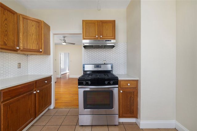 559 Branch Avenue, Providence, RI 02904