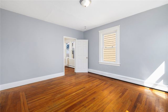 559 Branch Avenue, Providence, RI 02904