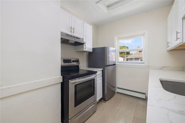 559 Branch Avenue, Providence, RI 02904