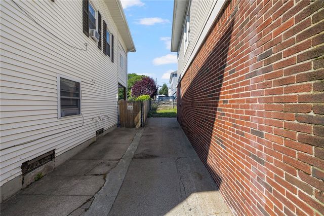 559 Branch Avenue, Providence, RI 02904