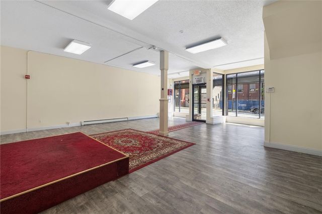 559 Branch Avenue, Providence, RI 02904