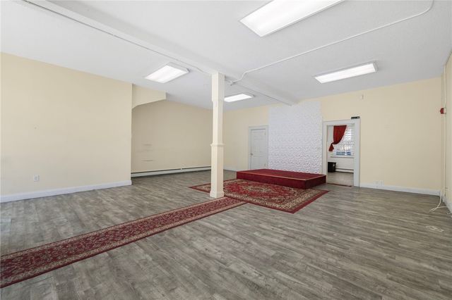 559 Branch Avenue, Providence, RI 02904