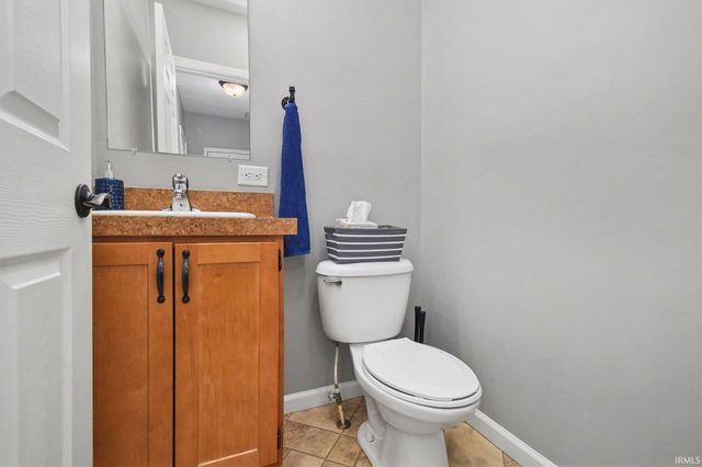 21654 W Ireland Road, South Bend, IN 46614