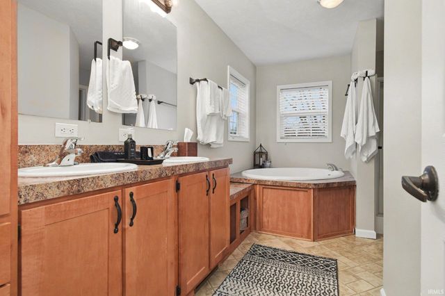 21654 W Ireland Road, South Bend, IN 46614