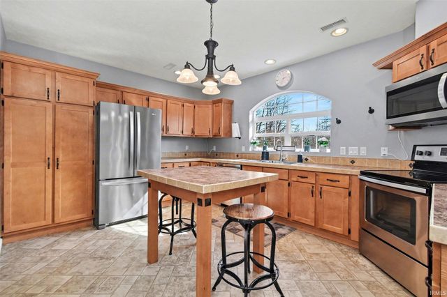 21654 W Ireland Road, South Bend, IN 46614