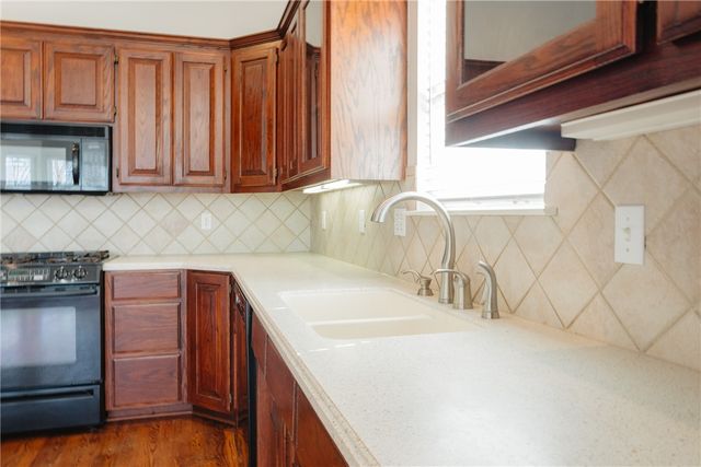 31 Dalton Drive, Bella Vista, AR 72714