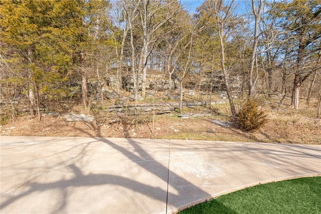 31 Dalton Drive, Bella Vista, AR 72714