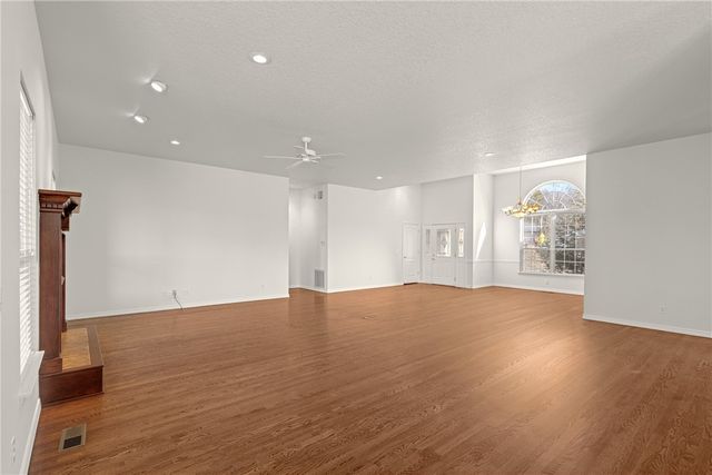 31 Dalton Drive, Bella Vista, AR 72714