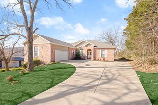 31 Dalton Drive, Bella Vista, AR 72714
