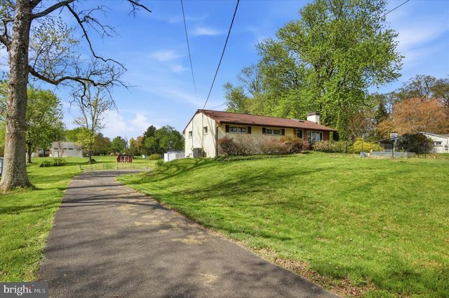 3386 BRISTOL RD, Chalfont, PA 18914