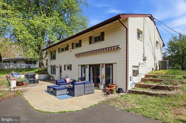 3386 BRISTOL RD, Chalfont, PA 18914