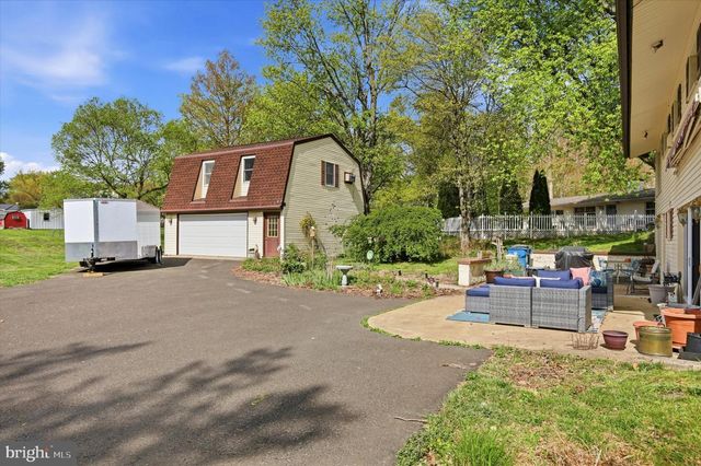 3386 BRISTOL RD, Chalfont, PA 18914