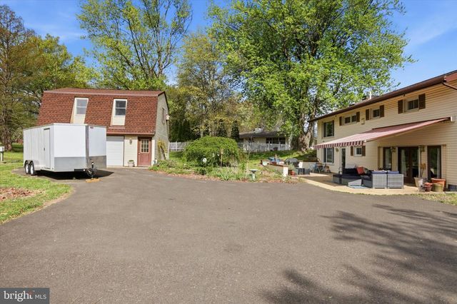 3386 BRISTOL RD, Chalfont, PA 18914