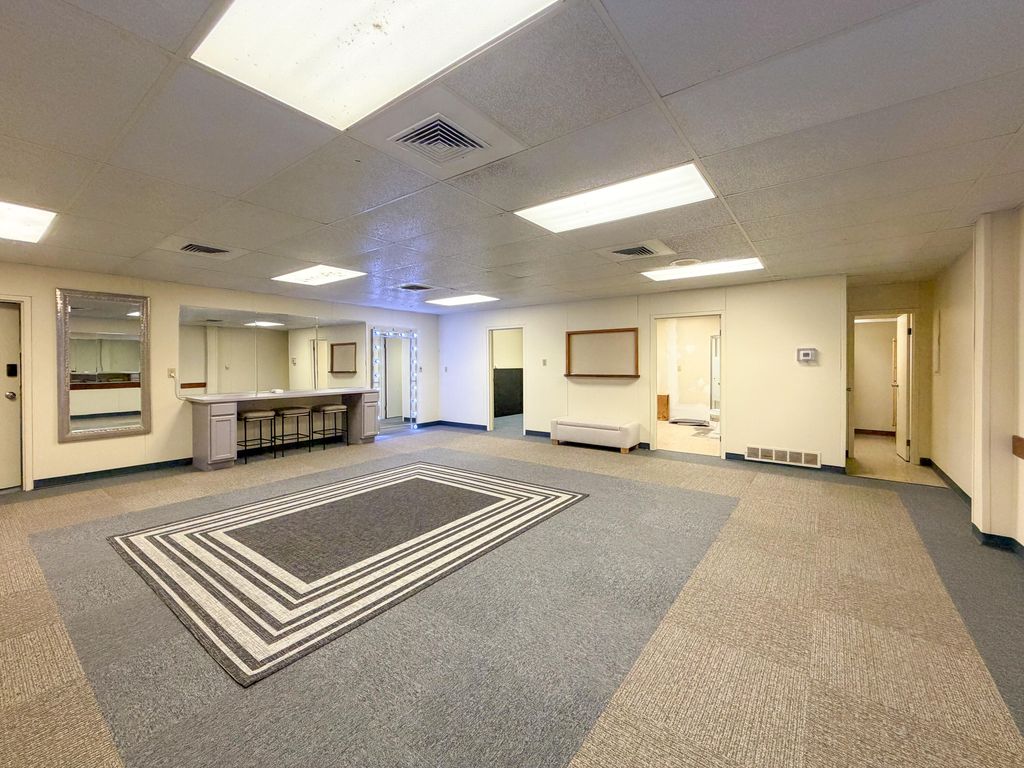 Image 23 of property listing at 3636 N Bryant Boulevard, San Angelo, TX 76903