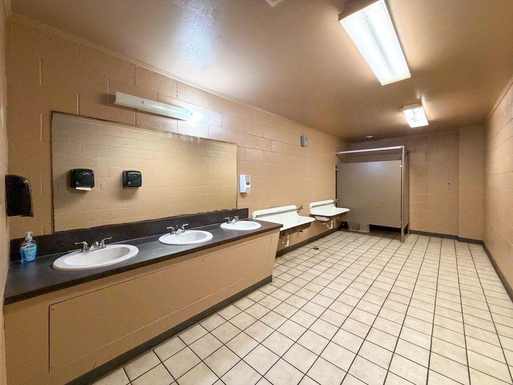 Image 38 of property listing at 3636 N Bryant Boulevard, San Angelo, TX 76903
