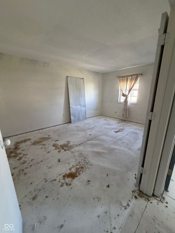 6025 Wingedfoot Court, Indianapolis, IN 46254