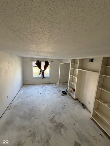 6025 Wingedfoot Court, Indianapolis, IN 46254