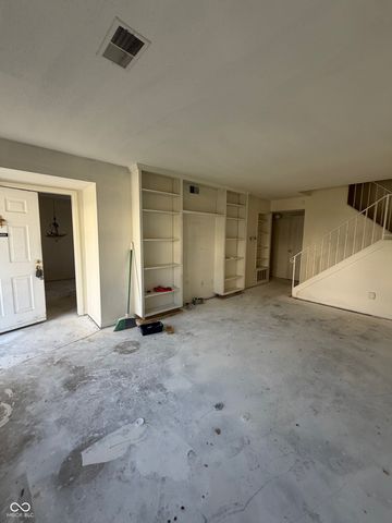 6025 Wingedfoot Court, Indianapolis, IN 46254