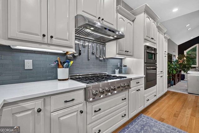 4165 Asheland Cove Drive, Young Harris, GA 30582