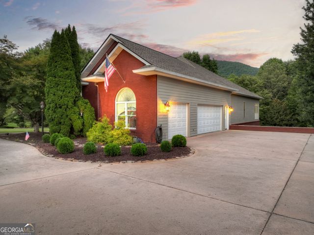 4165 Asheland Cove Drive, Young Harris, GA 30582