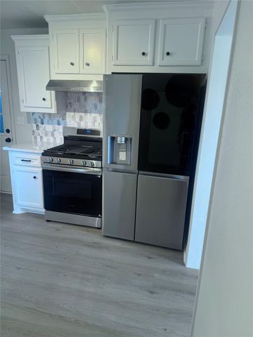 5828 Avenue T, Galveston, TX 77551