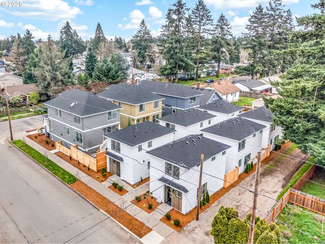6491 Se RAMONA St B, Portland, OR 97206