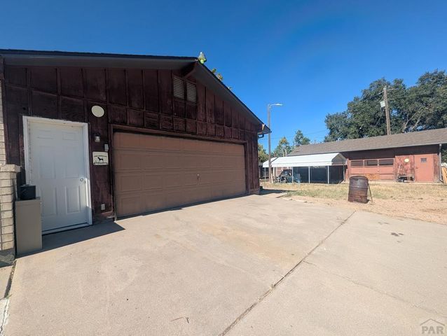 18021 County Rd EE.5, Rocky Ford, CO 81067