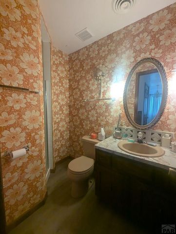 18021 County Rd EE.5, Rocky Ford, CO 81067