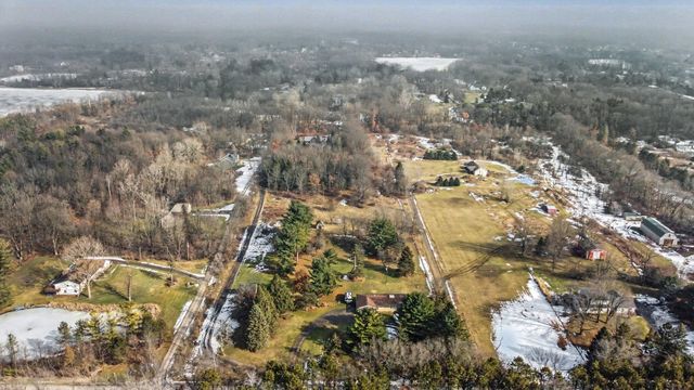 1575 Kellogg Road, Genoa Twp, MI 48114